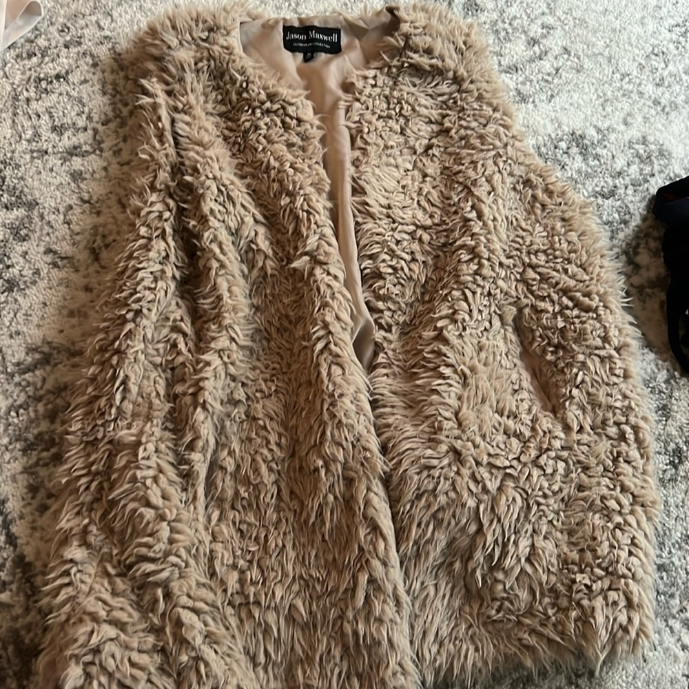 Fur vest